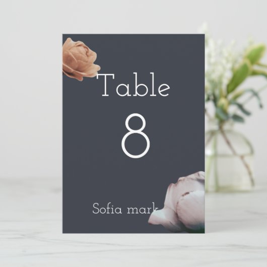 Dusty dunkelblau minimale Tischnummer (Stehend Vorderseite)