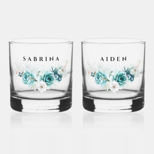 Dusty Emerald Green White Floral Wedding Whiskyglas (Vorderseite)