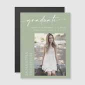 Dusty Green Minimal Script Foto Graduate Magnet (Vorne/Hinten)