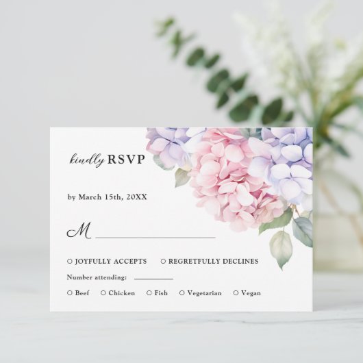 Dusty Lila & Blush Pink Hydrangea Wedding RSVP (Stehend Vorderseite)