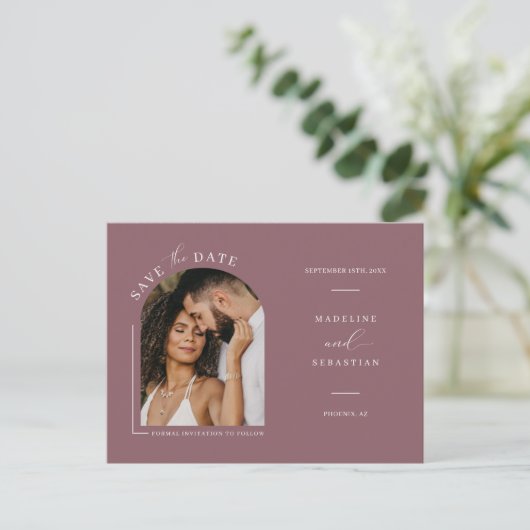 Dusty Lila Boho Arch Foto QR-Code Save the Date Postkarte (Stehend Vorderseite)
