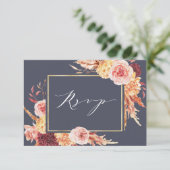 Dusty Lila Burgundy Terracotta Floral Wedding RSVP Karte (Stehend Vorderseite)