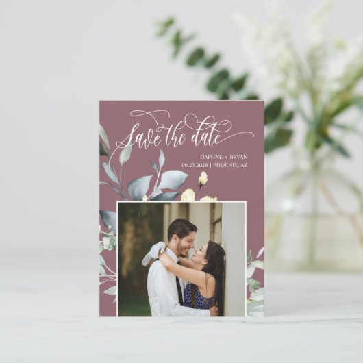 Dusty Lila Green Blätter QR-Code Save the Date Ankündigungspostkarte (Stehend Vorderseite)