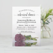 Dusty Mauve Pink Rose Hochzeit Probe Dinner Einladung (Stehend Vorderseite)