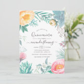 Dusty Pastel Tropical Floral Summer Quinceañera Einladung (Stehend Vorderseite)