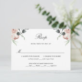 Dusty Pink Floral Rose Hochzeit RSVP Card (Stehend Vorderseite)
