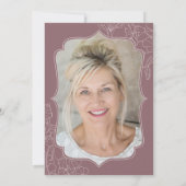 Dusty Pink Mauve Foto Überraschung 70. Geburtstag Einladung (Rückseite)