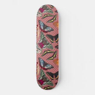 Dusty Pink mit Vintagen Butterfly Illustrationen S Skateboard
