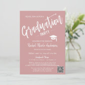 Dusty Pink Script QR Code Foto Graduation Party Einladung (Stehend Vorderseite)