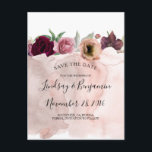 Dusty Pink und Burgund Red Floral Save the Date Ankündigungspostkarte<br><div class="desc">Dusty Rose und Marsala Vintage Farben romantische Save the Date Postkarten</div>