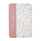 Dusty Pink Watercolor Wildflower Monogram Name Badematte (Vorderseite Vertikal)