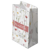 Dusty Pink Wildflower Watercolor Monogram Kleine Geschenktüte (Vorderseite Schrägansicht)