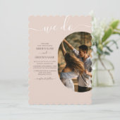 Dusty Pink Wir machen Minimalistische Hochzeit mit Einladung (Stehend Vorderseite)