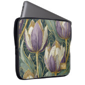 Dusty Purple Tulip Dream - Botanical Monogram Laptopschutzhülle (Vorne Rechts)