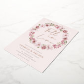 Dusty Rose Blumenkraut Fall in Liebe Hochzeit Folieneinladung (Gedreht)