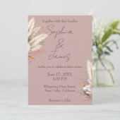 Dusty Rose Boho Pampas Grass Wedding Einladung (Stehend Vorderseite)