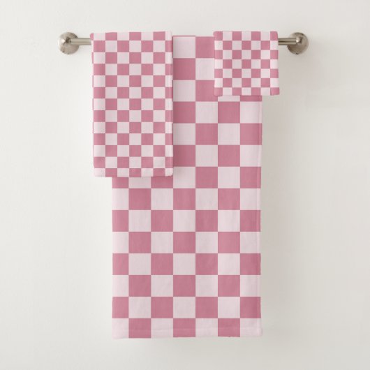 Dusty rose checkerboard pattern badhandtuch set (Insitu)