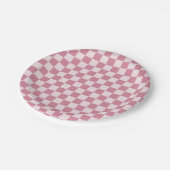 Dusty rose checkerboard pattern pappteller (Schrägansicht)