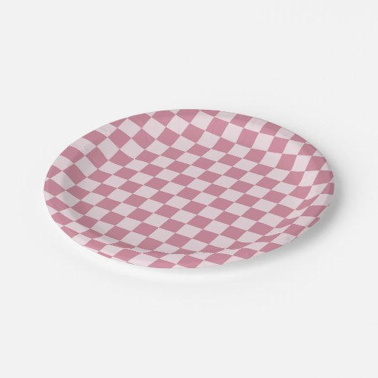 Dusty rose checkerboard pattern pappteller (Schrägansicht)