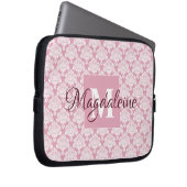 Dusty Rose Damask Notebook-Gehäuse mit Monogramm u Laptopschutzhülle (Vorne Rechts)