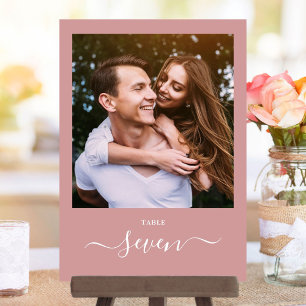 Dusty Rose Elegantes Script Foto Tischnummer