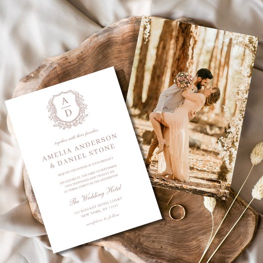 Dusty Rose Elegantes Wappen Monogramm Hochzeit Einladung