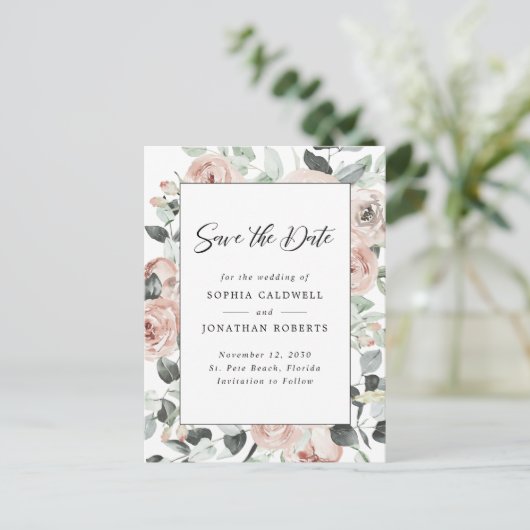 Dusty Rose Floral Eukalyptus Save the Date Ankündigungspostkarte (Stehend Vorderseite)