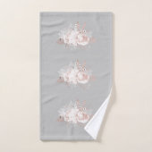 Dusty Rose Floral Monogram Graues Handtuch Set (Handtuch)