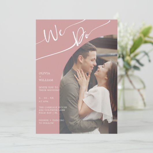 Dusty Rose Foto Hochzeit Einladung QR Code (Stehend Vorderseite)