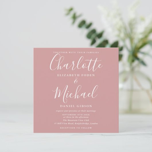 Dusty Rose Minimalistisch Elegante Script Hochzeit Einladung (Stehend Vorderseite)