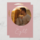 Dusty Rose Moderne Minimalistische Script-Tischnum Einladung (Vorne/Hinten)