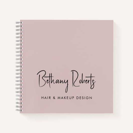 Dusty Rose Moderne Signatur Script Hair and Makeup Notizblock (Vorderseite)