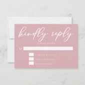 Dusty Rose Pink Feminine Typografy Wedding RSVP Karte (Vorderseite)