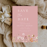 Dusty Rose Pink Wildblumen Boho Save the Date<br><div class="desc">Teilen Sie die Neuigkeiten Ihres besonderen Tages mit dieser staubigen Rose rosa Wildblumen boho Save the Date Karte. Mit einem romantischen, staubigen Rose-Hintergrund, skurrilen Wildblumen-Illustrationen und eleganter moderner Typografie verbindet dieses Design rustikalen Charme mit zeitloser Eleganz. Es ist vollständig mit Ihren Hochzeitsdetails anpassbar und eignet sich ideal für Hochzeiten im...</div>