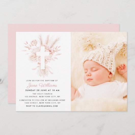 Dusty Rose und weiße Blumen Taufe Foto Einladung (Vorne/Hinten)