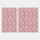 Dusty Rose und weiße Weihnachtsbäume und Name Geschenkpapier Set (Vorderseite)