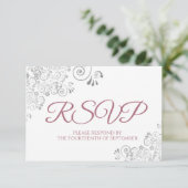 Dusty Rose & White Elegante Silver Lace Wedding RSVP Karte (Stehend Vorderseite)