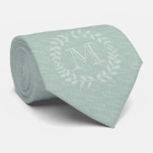 Dusty Sage Green Botanical Wreath Monogram Krawatte (Gerollt)