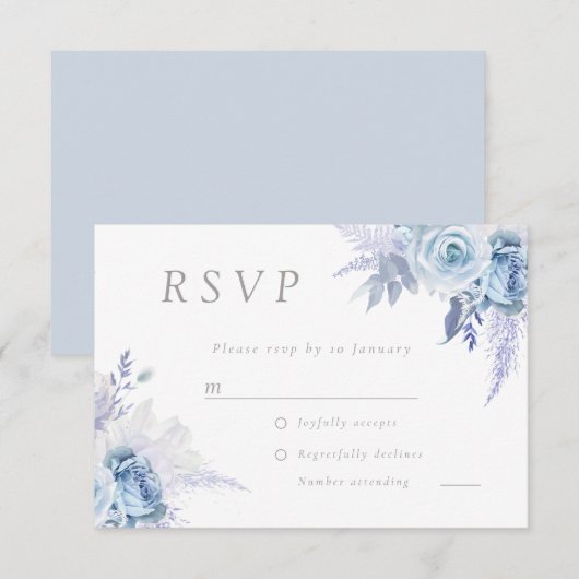 Dusty Sky Blue Divine Floral Wedding All Event RSVP Karte (Vorne/Hinten)
