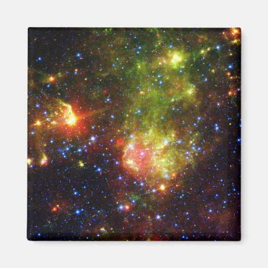 Dusty Tod eines großen Sterns der NASA Magnet (Vorne)