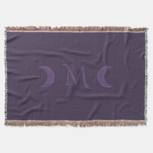 Dusty Violet Crescent Moons Monogramm Decke (Vorderseite)