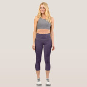 Dusty Violet Crescent Moons Monogramm Muster Capri Leggings (Vorderseite)