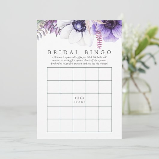Dusty Violet Watercolor Brautparty Bingo Einladung (Stehend Vorderseite)