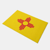 Dynamische Flag-Grafik des Staates New Mexiko auf Fußmatte (Schrägansicht)