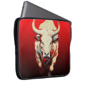 Dynamischer Bull in fiery Motion Laptopschutzhülle (Vorne Rechts)