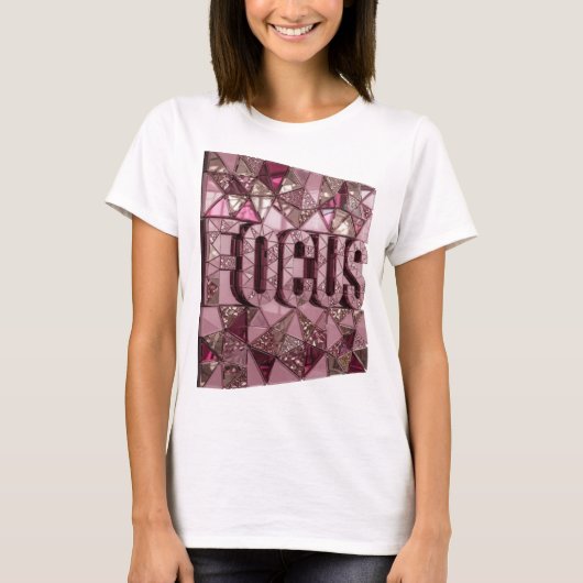 Dynamisches Pink FOCUS Textdesign T-Shirt (Vorderseite)
