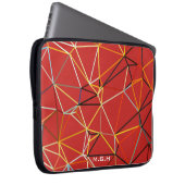 Dynamisches rotes abstraktes geometrisches Monogra Laptopschutzhülle (Vorne Rechts)