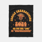 Dysfunktionaler Family Erntedank 2024 - Matching T Fleecedecke (Vorderseite)