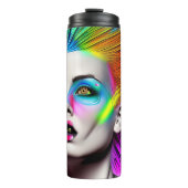 Dystopische Frau in Rainbow Mohawk Abstrakt Modern Thermosbecher (Vorderseite)