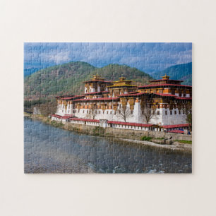 Dzong-Gebäude am Fluss Puzzle